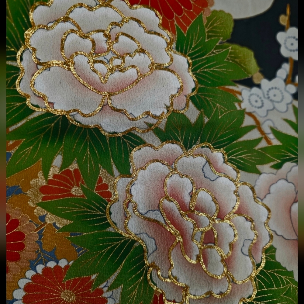 Floral Embroidered SILK KIMONO with Gold Accents